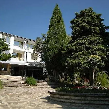 Готель Strandja